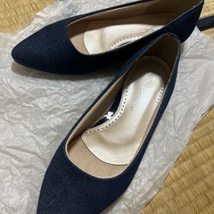 ★パンプス　デニム生地　昨年数回使用　外キズ汚れナシ　キレイです★