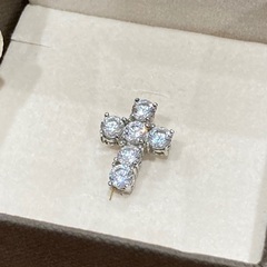 高級人工ジルコニア　チャーム　ペンダントトップ