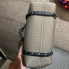 最終値下げウィローベイ　ネオプレンマイクロバックの画像