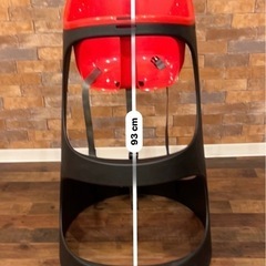 IKEA  (イケア) 赤と黒のベビーシート ハイチェアスタイルの画像