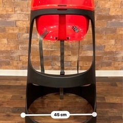 IKEA  (イケア) 赤と黒のベビーシート ハイチェアスタイルの画像