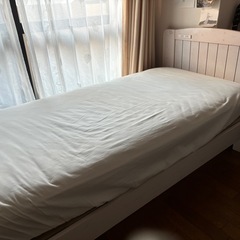 SSサイズの小さなベッド