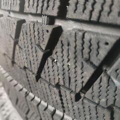 スタッドレスタイヤ215/60R16  4本 BLIZZAK VRX の画像