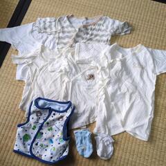 新生児用肌着5着+ベストなど