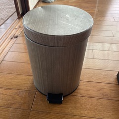 あげます　ゴミ箱