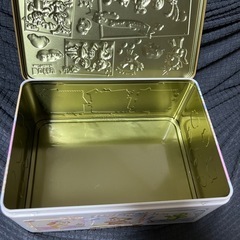 ディズニー　お菓子空き缶の画像