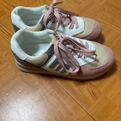 moz 23.0 スニーカー　靴　モズ　の画像