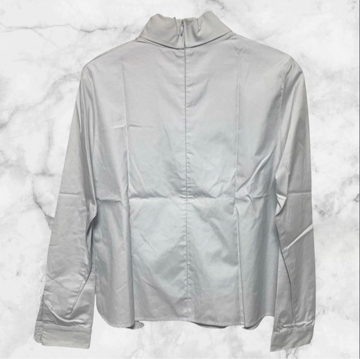 【新品未使用】ORMADES❤バックジップ シャツ  オフネック　　レディース　長袖シャツ　