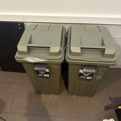 蓋付きゴミ箱　45リットル
　　