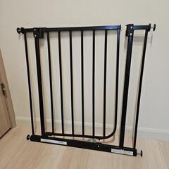 日本育児　ベビーゲートの画像