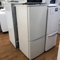 安心の1年保証付！！【MITSUBISHI 2ドア冷蔵庫　MR-P15H 2023年製　146Lキズヘコミ有り】売ります！取りに来れる方限定！