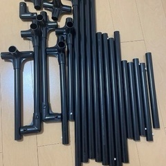 美品　タイヤラック　18インチ　カバー付き