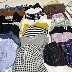 取引中　女の子衣類130センチの画像