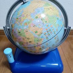 しゃべる国旗つき地球儀の画像