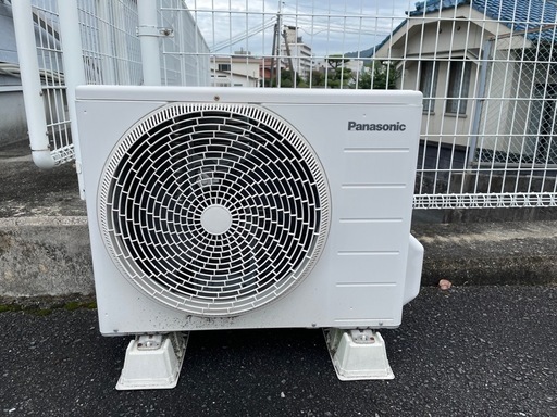 ルームエアコンです