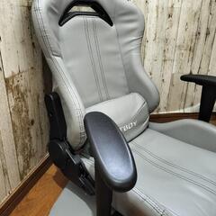（お取引中）ゲーミングチェアー（回転座椅子）の画像