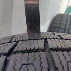 再値下げ　155/65R13 スタッドレスタイヤ　4本セット（1本パンク）の画像