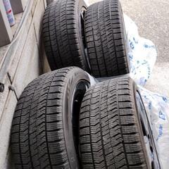 中古！BRIDGESTONE/ブリヂストン VRX−2 スタッドレスタイヤ 215/45R17×4本セット/トヨタ 50プリウス、86などに