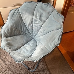 折り畳み式　ムーンチェア　シェル型