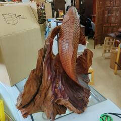 鯉の肥松の置物☆縁起物、天然木、和室、骨董品【こちらは店舗です。浜村鹿野温泉ICから3分 買取本舗 宮本リサイクル 営業時間9～19時 定休日水曜のみ←連絡できませんm(_ _)mの画像