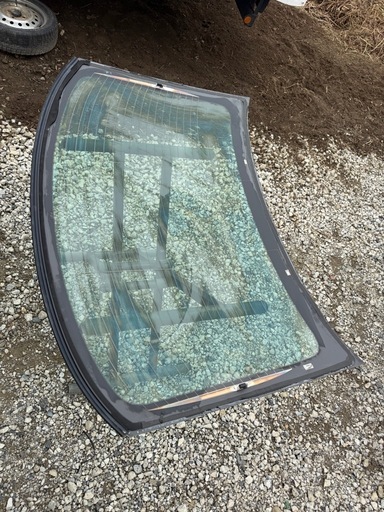 クラウンクロスオーバー格安リアガラス交換中古品AZSH35