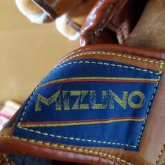 【お取引決定】野球道具　ミット大２　小1　ボール１の画像