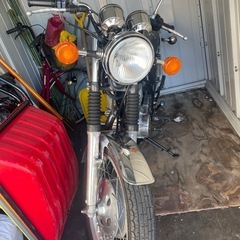 ヤマハ SR400の画像