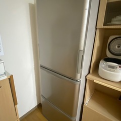 冷蔵庫 SHARP 　SJ-W352B    の画像