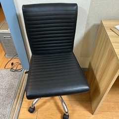 引き取りに来てくれる方限定❣️勉強机　オフィス机の画像