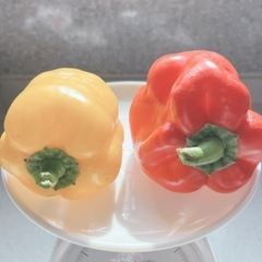 パプリカ赤,黄色2こ