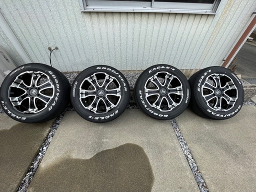 ハイエース200 17㌅ ホイール   タイヤ クリムソン バルベロ 値下げ致しました