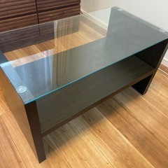 【中古・無料】ガラステーブルあげます
