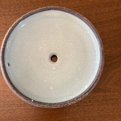 陶器の石鹸入れ
