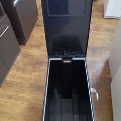 ★ジモティ割あり★  ゴミ箱 ブラック H49.5×D41.5×W23.5 クリーニング済み MT2803の画像