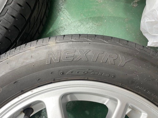 ダイハツ 純正　　14インチ　タイヤ残量有