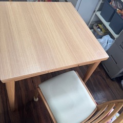 KOIZUMI ダイニングテーブル