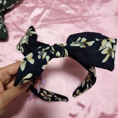 花柄カチューシャ2個新品の画像