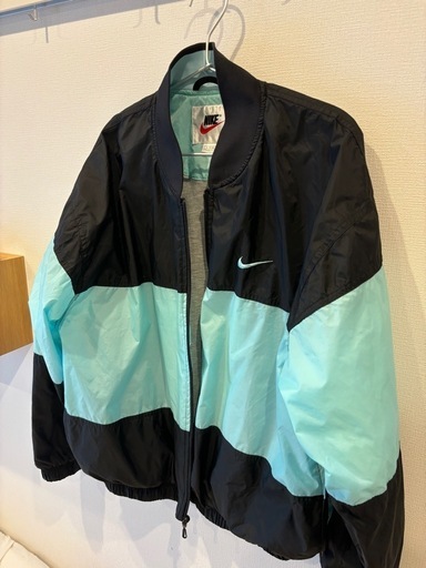 NIKE（ナイキ）　トラックジャケット