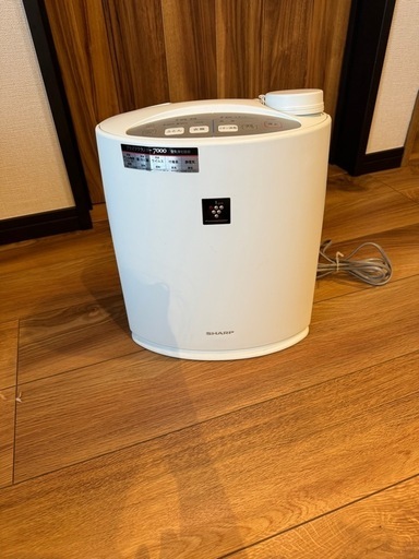 シャープ乾燥機　DI-AD1S-W\n