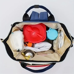 【新品未使用】おむつバッグ　マザーズリュック マザーズバッグ リュック グリーンの画像