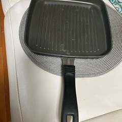 魚、肉、焼き色バッチリグリルフライパンの画像
