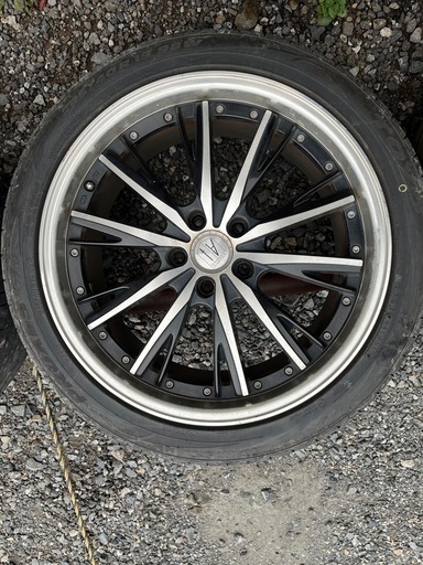 19インチ 8.5J +35 PCD114.3 5穴 245/40R19 4本セット アルファード ヴェルファイア等　11/17まで　早い者勝ち