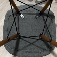 11/2のお渡しのみ。イームズチェア　グレー　ファブリック　ダイニングチェアの画像