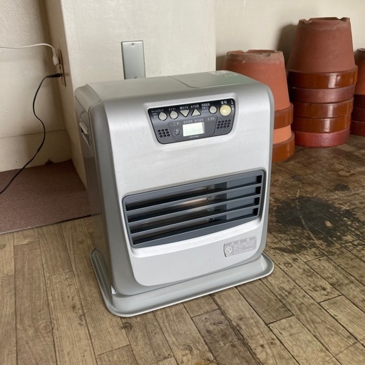 トヨトミ　石油ファンヒーター　動作確認済　返品保証