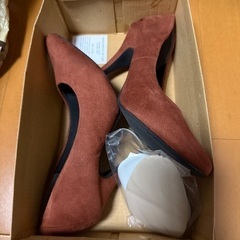 vivianのスエードパンプスの画像