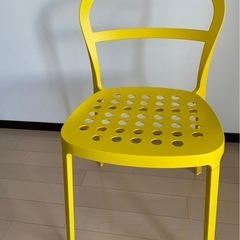 (取引確定済み)テーブル
　　椅子2脚セットの画像