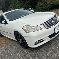 年内限定価格‼️50フーガ 人気のVIPセダン‼️ 車検付きすぐ...