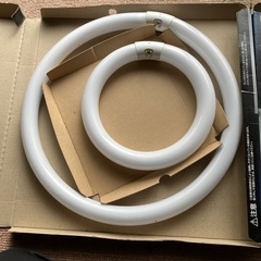 日立蛍光ランプ30形と40形