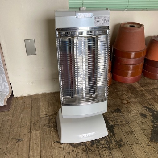赤外線ヒーター　DAIKIN 動作確認済