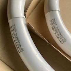 日立蛍光ランプ30形と40形の画像